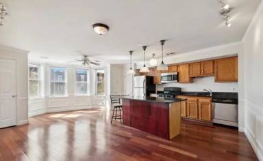 Main picture of 231 W Girard Ave