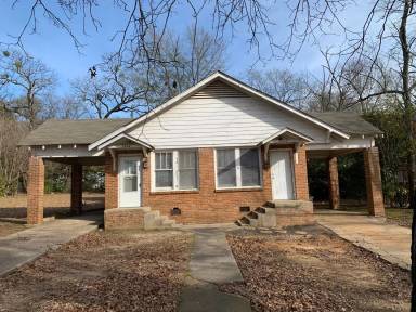 Main picture of 2610 Laurel St