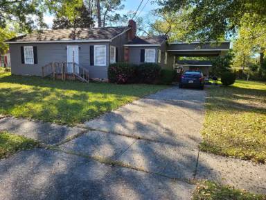 Main picture of 299 N Lexington St