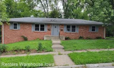 Main picture of 3317 SE 4th St