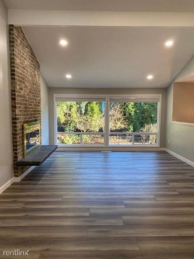 Main picture of 23124 35th Ave SE