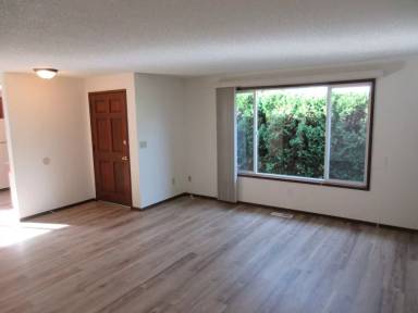 Main picture of 4989 Nadine Dr SE