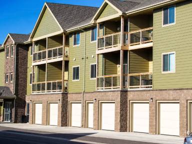 Main picture of Country Club Apartments