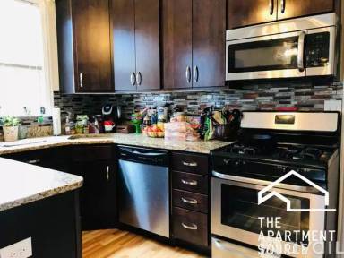 Main picture of 1622 N Fairfield Ave