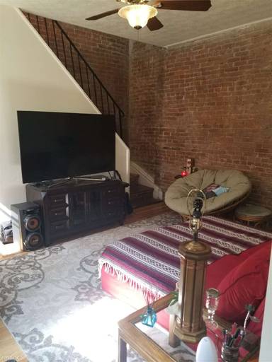 Main picture of 5300 Butler St
