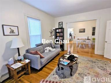 Main picture of 154 Elm St