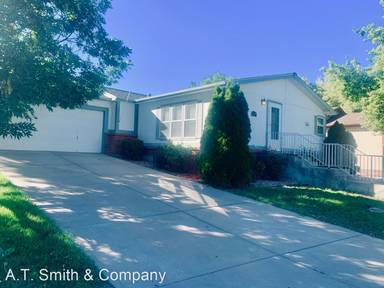 Main picture of 1345 W 78th Cir