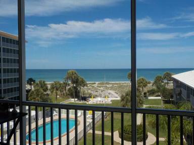 Main picture of 1200 Tarpon Center Dr