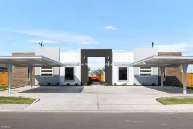 Main picture of 300 W Rutherford Ave