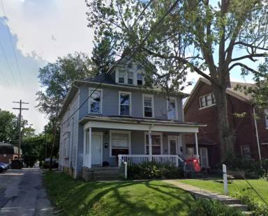 Main picture of 305 E 19th Ave