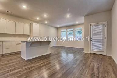Main picture of 5808 NE 80th Ct