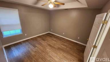 Main picture of 125 Town Park Dr