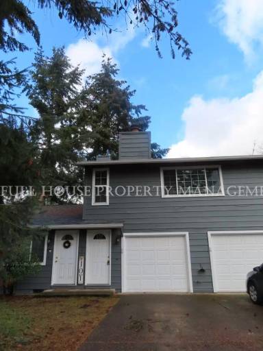 Main picture of 2925 Applewood Ln