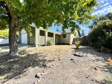 Main picture of 226 Hummingbird Ct