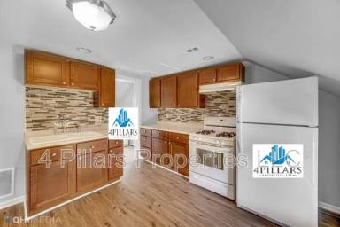 Main picture of 162 W Commercial Ave