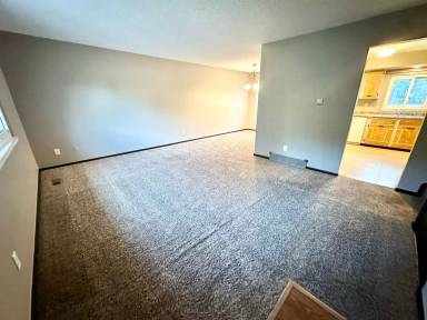 Main picture of 1907 Leicester Way