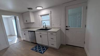 Main picture of 500 S 11th St