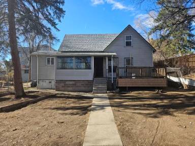 Main picture of 1251 Meade St