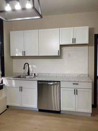 Main picture of 3630 Iowa Ave