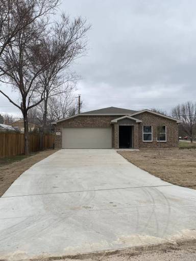 Main picture of 406 Jib Dr