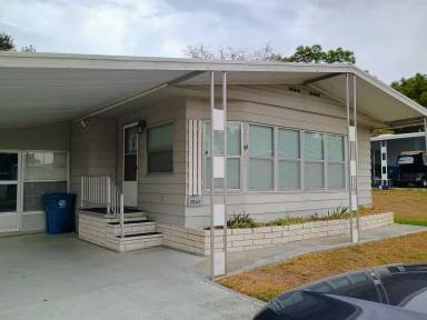 Main picture of 8050 Montrose Ave
