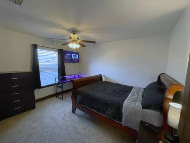 Main picture of 3002 Oakley