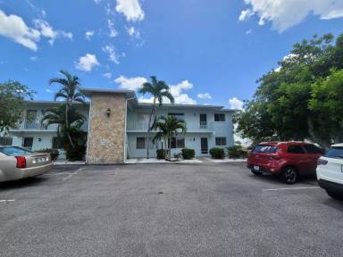Main picture of 223 SE 15th Pl