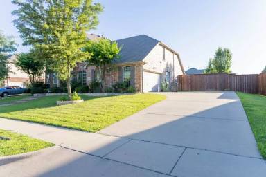 Main picture of 413 Brookmere Ln