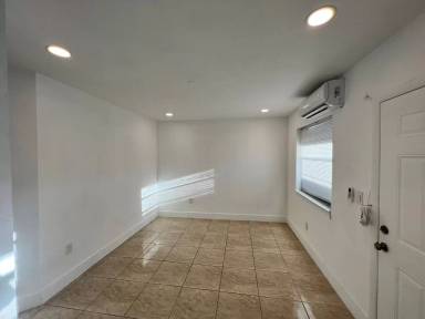 Main picture of 1265 Sharazad Blvd