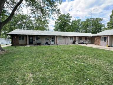 Main picture of 904 Baker St