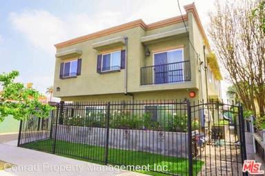 Main picture of 6358 Hazeltine Ave