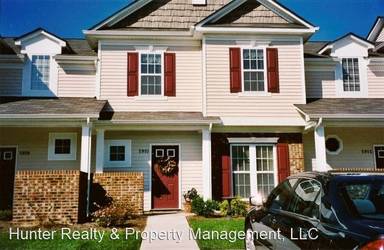 Main picture of 5908 Hollow Wood Ct