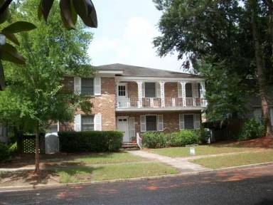 Main picture of 620 E 53rd St