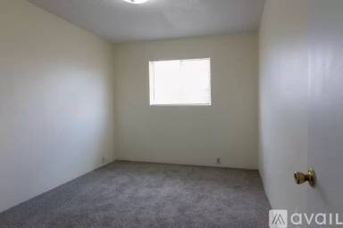 Main picture of 9005 Long Point Rd