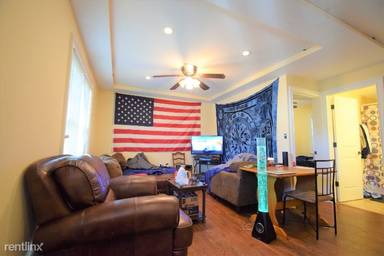 Main picture of 12 Iroquois St