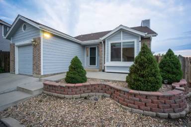 Main picture of 10464 W 82nd Ave