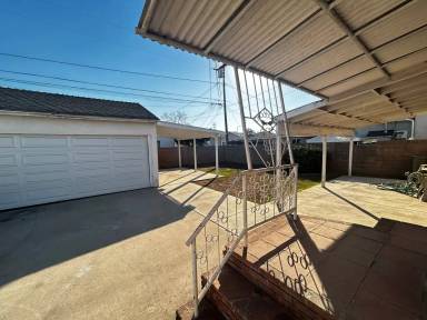 Main picture of 4110 Brock Ave