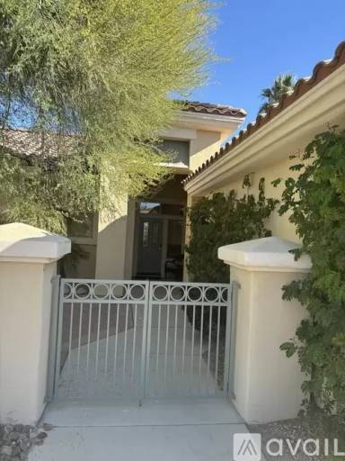 Main picture of 36418 Fan Palm Way