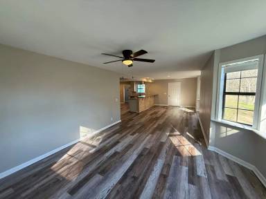 Main picture of 2665 Dunlap Ave