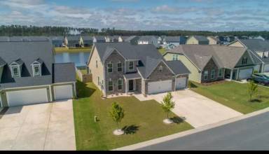 Main picture of 458 Spectrum Rd