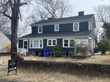 Main picture of 802 Park Ave