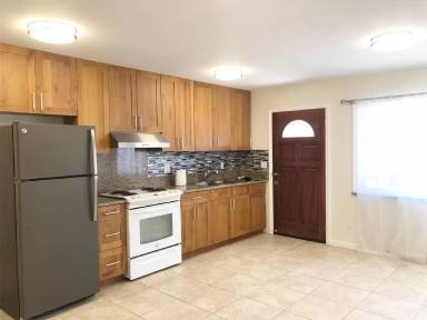 Main picture of 3945 Harding Avenue