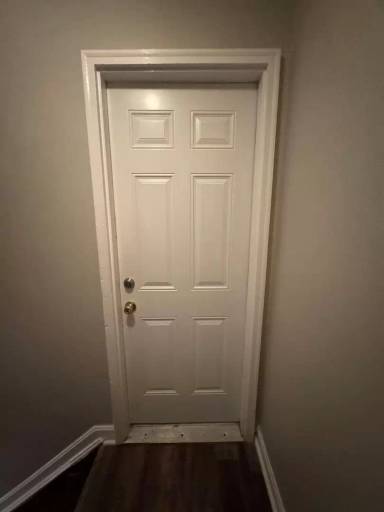 Main picture of 2405 Barclay St