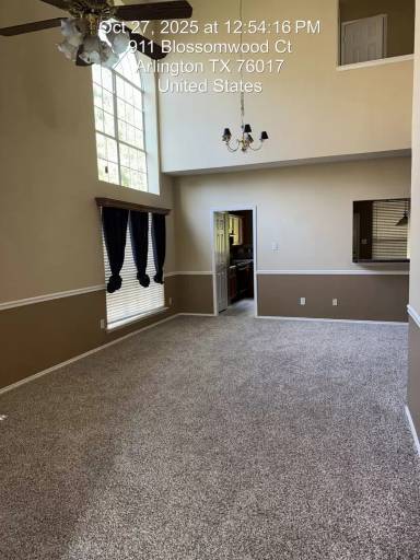 Main picture of 911 Blossomwood Ct