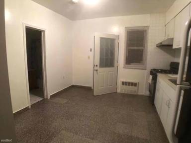 Main picture of 125 Bay 14th St