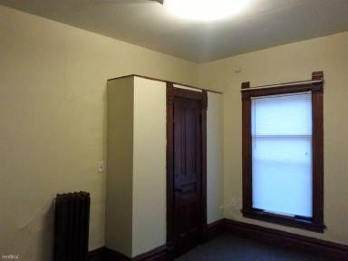 Main picture of 1575 Coit Ave NE