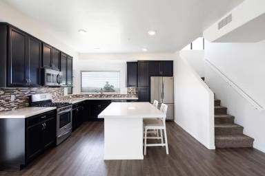 Main picture of 5968 Lauretta St