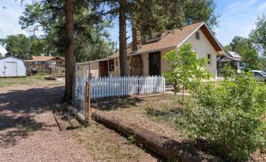 Main picture of 2028 E Dale St