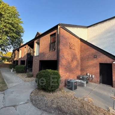 Main picture of 1821 Ridgehaven Ct
