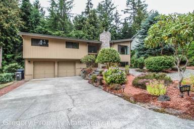 Main picture of 6021 145th St SW